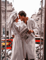 Счастливое утро в отеле