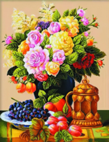 Роскошный букет и фрукты на столе
